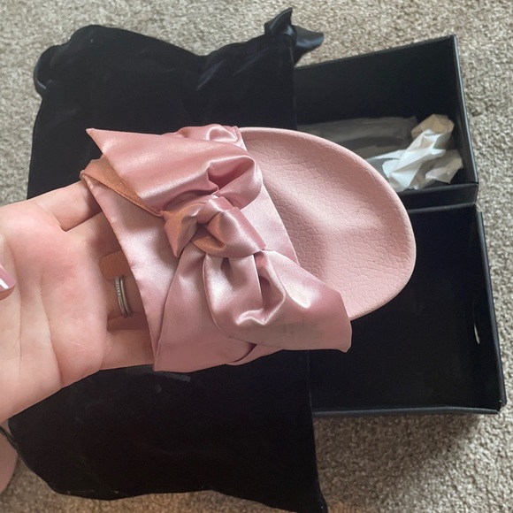 Puma x Rihanna Fenty bow slides, pink UK 7 - Picture 3 of 10